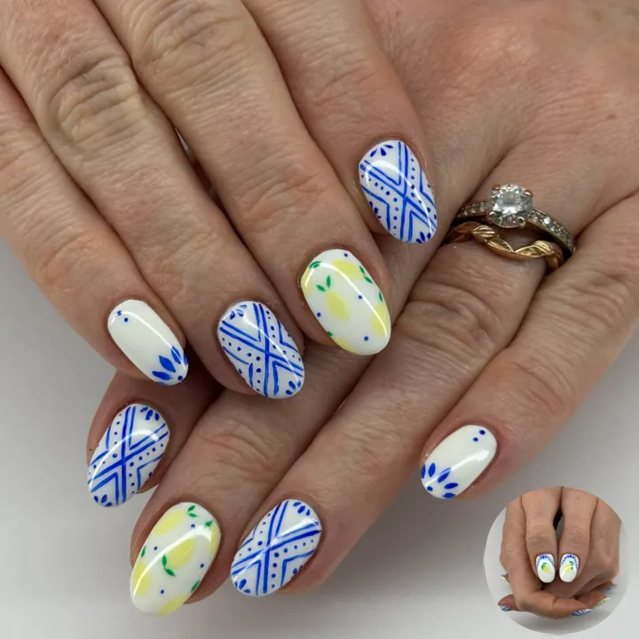 Blue and white Mediterranean-style Bio Sculpture nail art